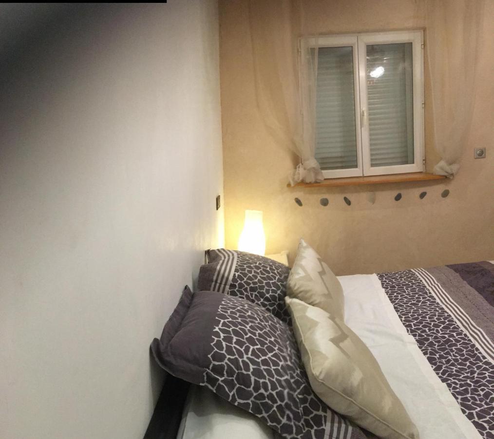 La Decouverte, Jacuzzi, Sauna, Et Terrasse Avec Vue Sur Lac A La Campagne Entre Toulouse Et Auch Catonvielle Экстерьер фото